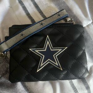NFL Black and Silver Quilted Star Wristlet
